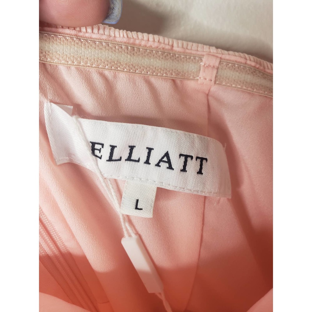 Elliatt Acacia Dress Off Shoulders Peach Textured midi dress - Picture 12 of 14